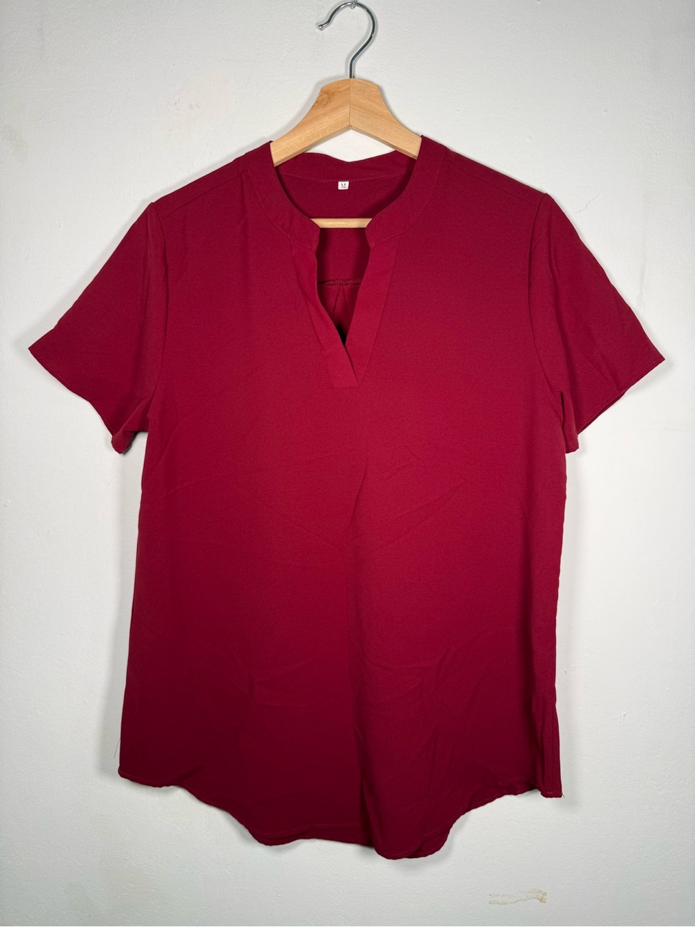 Women's Split V-Neck Short Sleeve Top - Burgundy